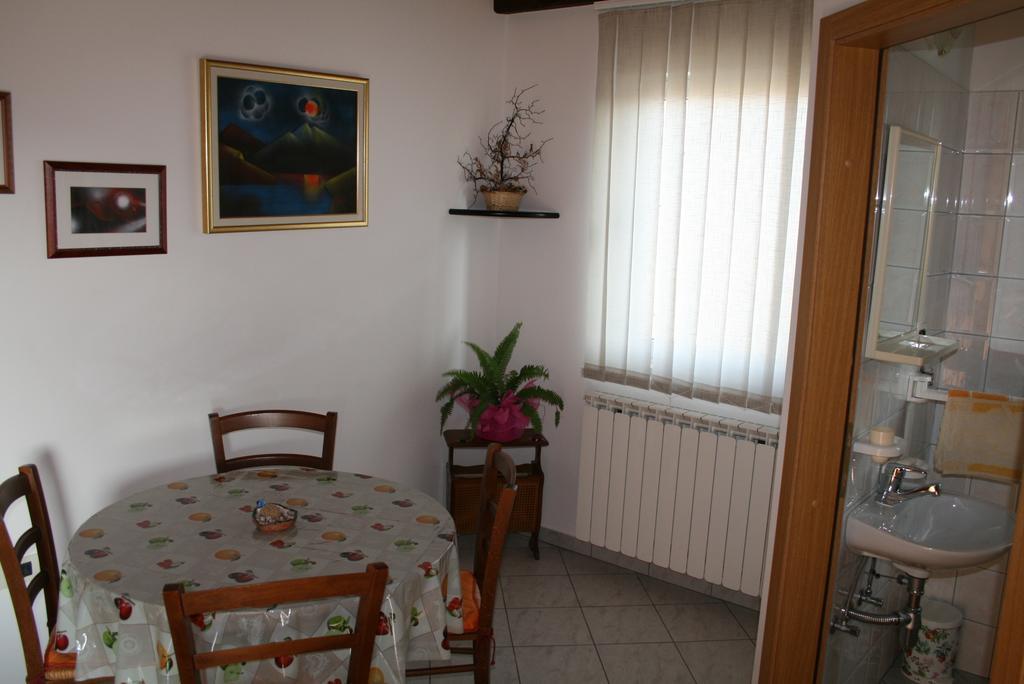 Apartment Pokrajac Rovinjsko Selo Δωμάτιο φωτογραφία