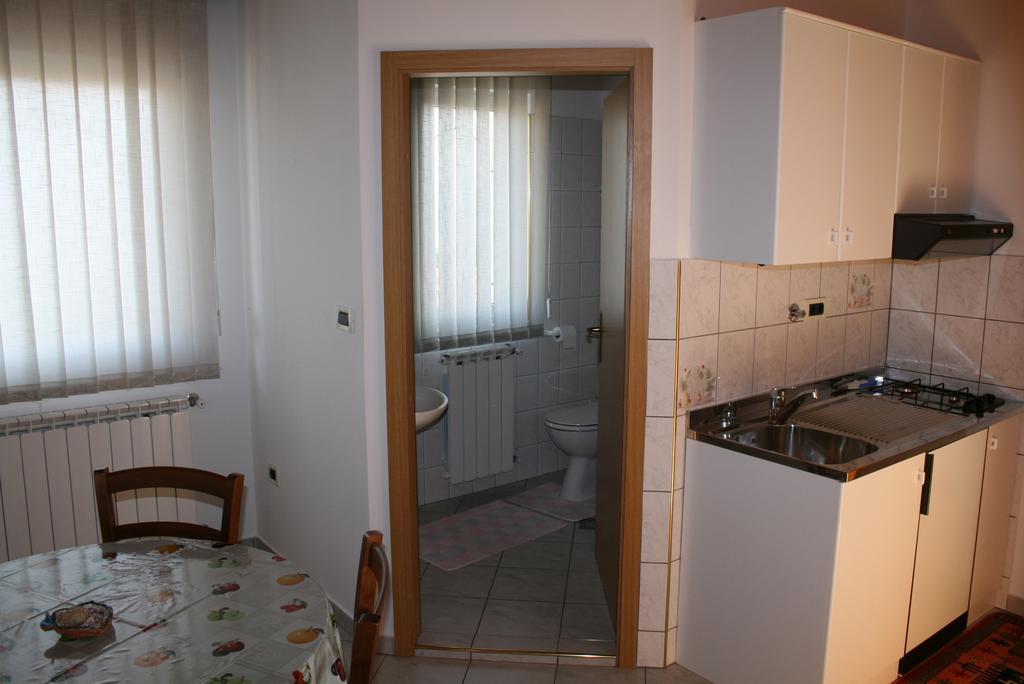 Apartment Pokrajac Rovinjsko Selo Δωμάτιο φωτογραφία